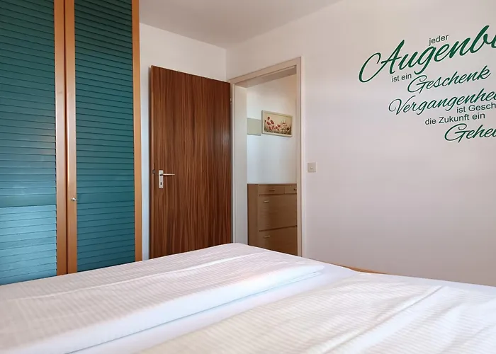2-raum Hoernerwiesen - Hallenbad & Sauna アパート
